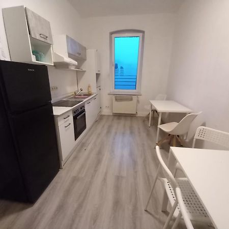 Monteurwohnung Bei Nina Zeitz Bagian luar foto