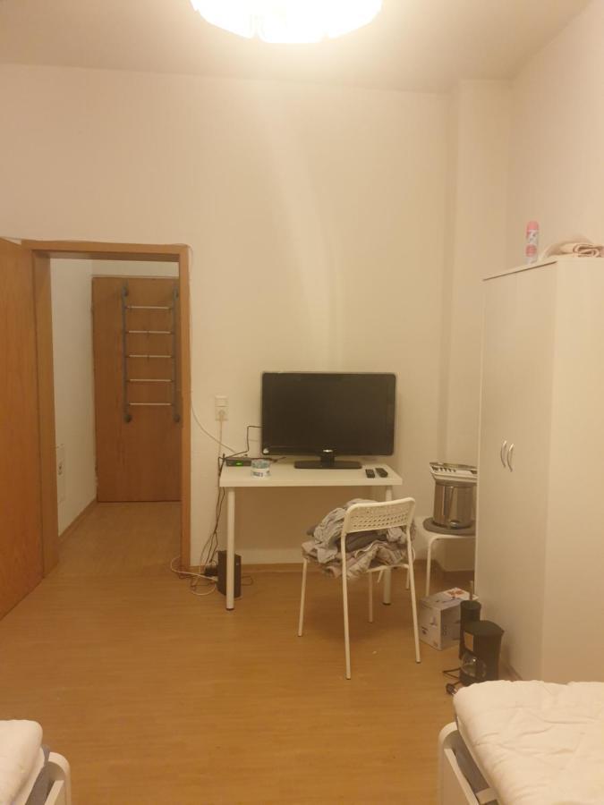 Monteurwohnung Bei Nina Zeitz Bagian luar foto