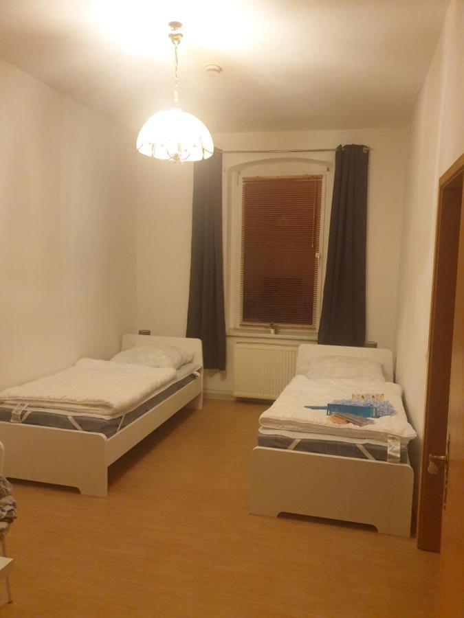 Monteurwohnung Bei Nina Zeitz Bagian luar foto
