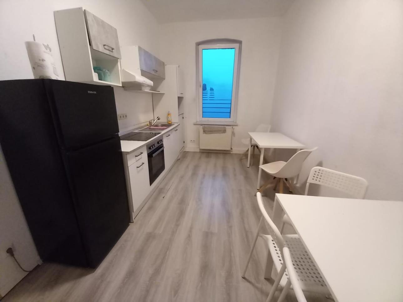 Monteurwohnung Bei Nina Zeitz Bagian luar foto